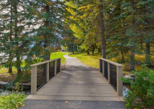109 Sundown Place Se, Calgary, AB - Outdoor