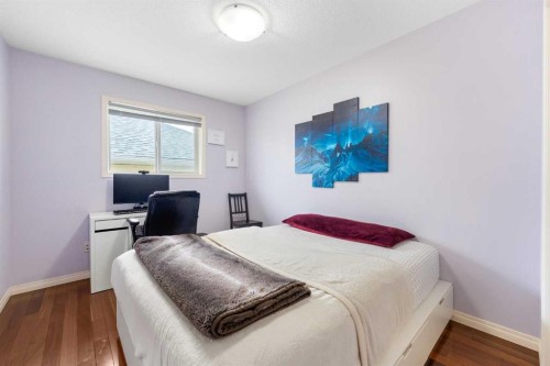 72 Panamount Heights Nw, Calgary, AB - Indoor Photo Showing Bedroom