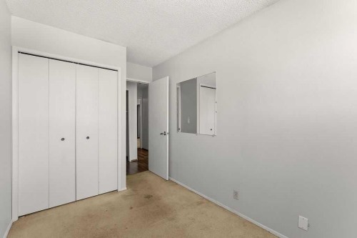 56-5520 1 Avenue Se, Calgary, AB - Indoor Photo Showing Other Room