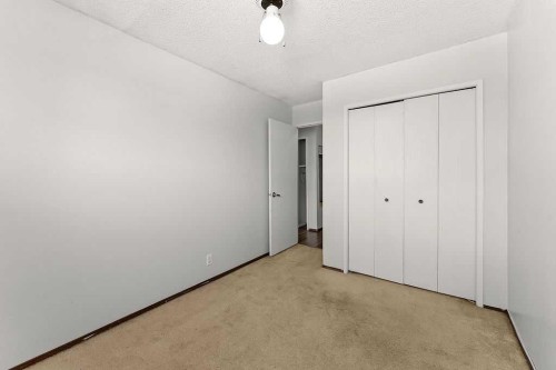 56-5520 1 Avenue Se, Calgary, AB - Indoor Photo Showing Other Room