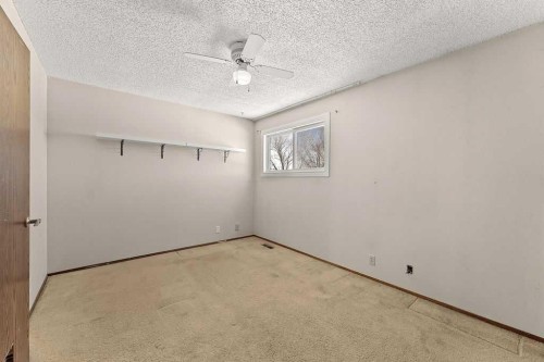 56-5520 1 Avenue Se, Calgary, AB - Indoor Photo Showing Other Room