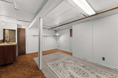 56-5520 1 Avenue Se, Calgary, AB - Indoor Photo Showing Other Room