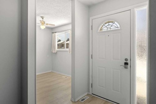 56-5520 1 Avenue Se, Calgary, AB - Indoor Photo Showing Other Room