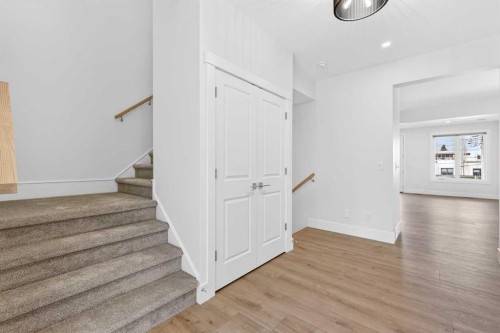 2012 37 Avenue Sw, Calgary, AB - Indoor Photo Showing Other Room