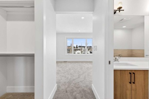 2012 37 Avenue Sw, Calgary, AB - Indoor