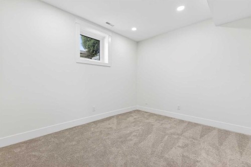 2012 37 Avenue Sw, Calgary, AB - Indoor Photo Showing Other Room