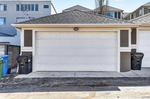 2012 37 Avenue Sw, Calgary, AB - Outdoor With Exterior