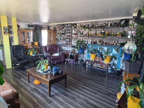 57-5103 61 Avenue, Olds, AB 