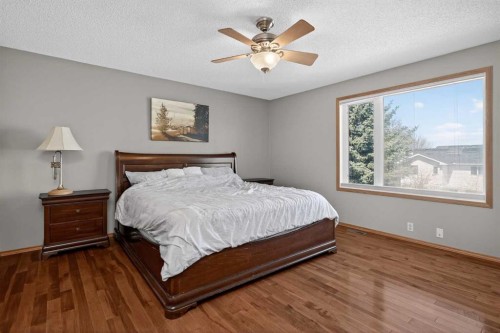 81 Riverwood Crescent Se, Calgary, AB - Indoor Photo Showing Bedroom