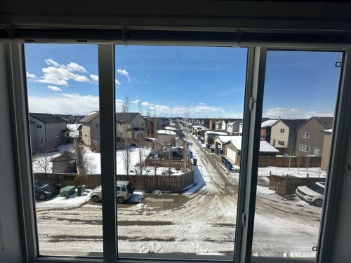 113 Copperpond Row Se, Calgary, AB - Indoor Photo Showing Other Room