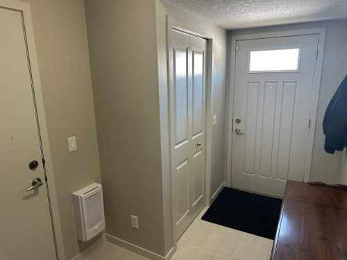 113 Copperpond Row Se, Calgary, AB - Indoor Photo Showing Other Room