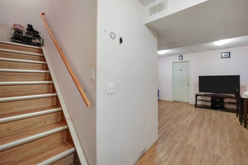 14 Marthas Close Ne, Calgary, AB - Indoor Photo Showing Other Room