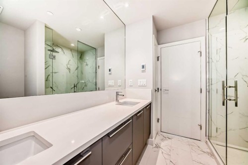 1104-530 3 Street Se, Calgary, AB - Indoor Photo Showing Bathroom