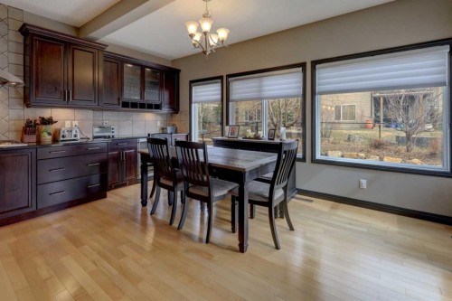 168 Sunset View, Cochrane, AB - Indoor Photo Showing Dining Room