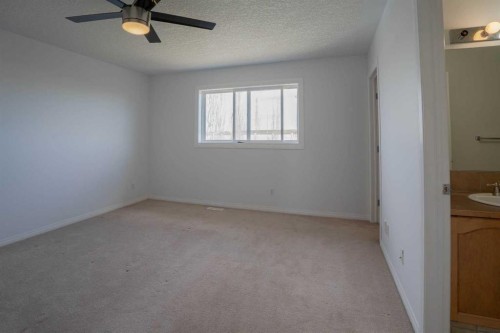 160 Covemeadow Road Ne, Calgary, AB - Indoor Photo Showing Other Room