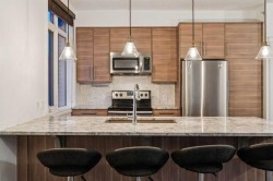 232-990 Centre Avenue NECalgary, AB T2E 2M9