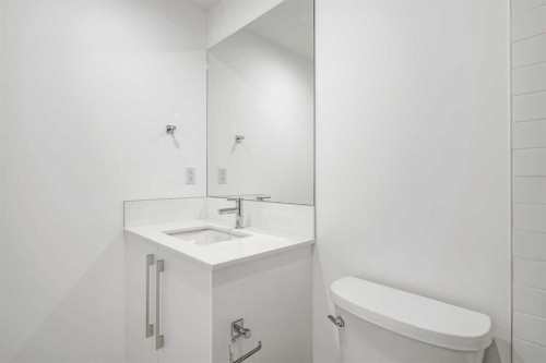 4307-111 Wolf Creek Drive Se, Calgary, AB - Indoor Photo Showing Bathroom