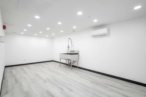 4307-111 Wolf Creek Drive Se, Calgary, AB - Indoor Photo Showing Other Room