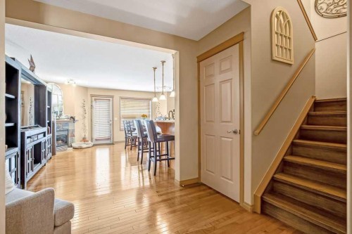 49 Spring Meadows Bay, Okotoks, AB - Indoor Photo Showing Other Room