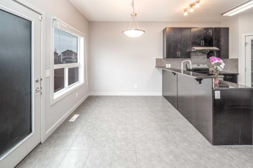50 Everwoods Park Sw, Calgary, AB - Indoor Photo Showing Kitchen