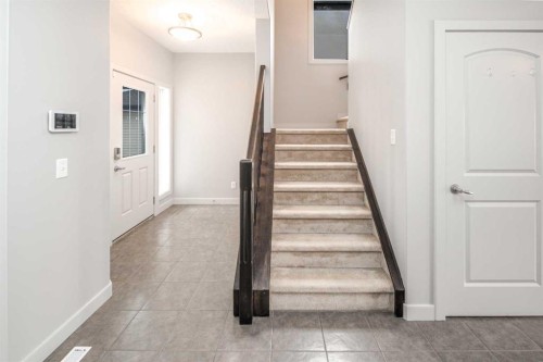 50 Everwoods Park Sw, Calgary, AB - Indoor Photo Showing Other Room