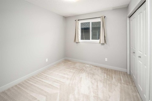 50 Everwoods Park Sw, Calgary, AB - Indoor Photo Showing Other Room