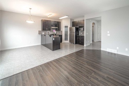 50 Everwoods Park Sw, Calgary, AB - Indoor Photo Showing Kitchen