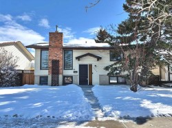 1204 Ranchlands Boulevard NW Calgary, AB T3G 1G5