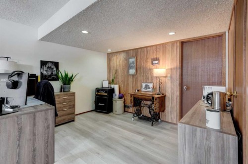 1204 Ranchlands Boulevard Nw, Calgary, AB - Indoor