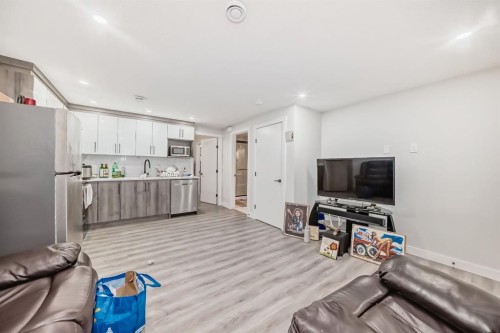 339 Wolf Creek Way Se, Calgary, AB - Indoor