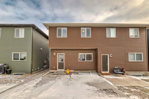 339 Wolf Creek Way Se, Calgary, AB - Outdoor With Exterior