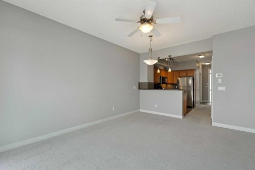 14-133 Rockyledge View Nw, Calgary, AB - Indoor Photo Showing Kitchen