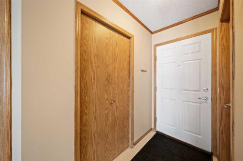310-11 Somervale View Sw, Calgary, AB - Indoor Photo Showing Other Room