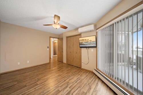 310-11 Somervale View Sw, Calgary, AB - Indoor Photo Showing Other Room