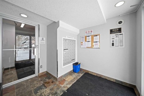 310-11 Somervale View Sw, Calgary, AB - Indoor Photo Showing Other Room