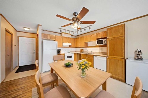 310-11 Somervale View Sw, Calgary, AB - Indoor