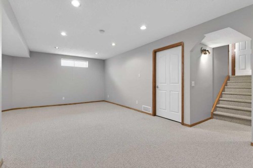 416 Douglas Glen Close Se, Calgary, AB - Indoor