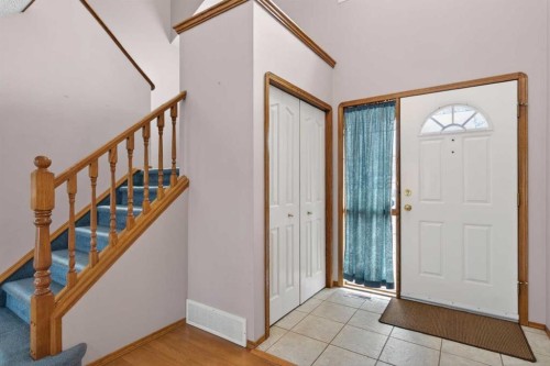 416 Douglas Glen Close Se, Calgary, AB - Indoor Photo Showing Other Room