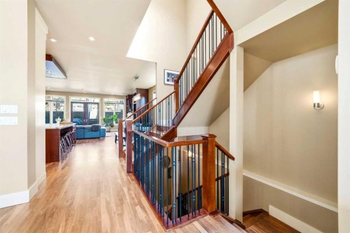 3610 8 Avenue Nw, Calgary, AB - Indoor Photo Showing Other Room
