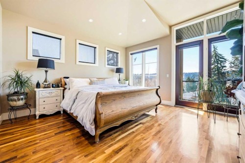 3610 8 Avenue Nw, Calgary, AB - Indoor Photo Showing Bedroom