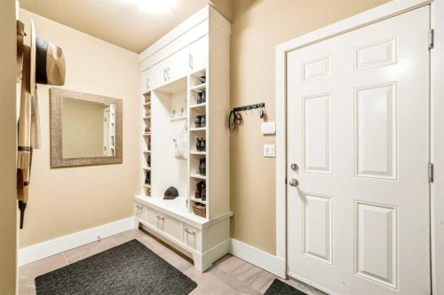 3610 8 Avenue Nw, Calgary, AB - Indoor Photo Showing Other Room