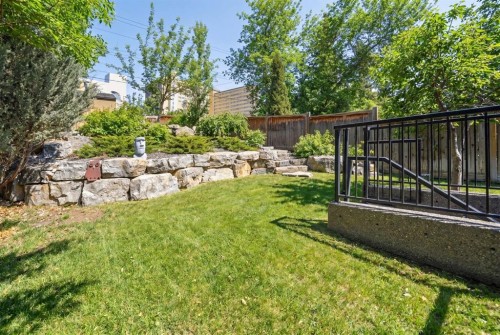 3610 8 Avenue Nw, Calgary, AB - Outdoor