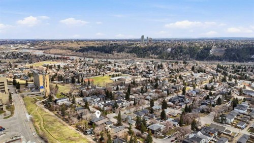 3610 8 Avenue Nw, Calgary, AB - Outdoor With View
