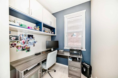 236 Sundown Road, Cochrane, AB - Indoor Photo Showing Office