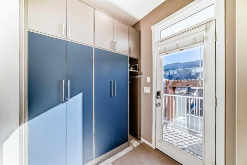 236 Sundown Road, Cochrane, AB - Indoor Photo Showing Other Room