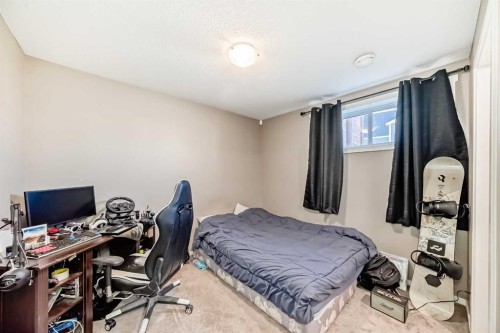 236 Sundown Road, Cochrane, AB - Indoor Photo Showing Office