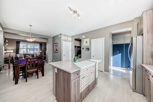 236 Sundown Road, Cochrane, AB - Indoor