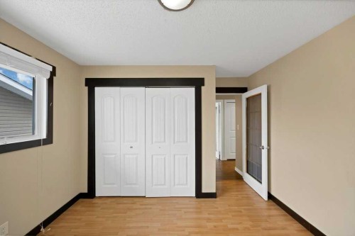 480 Midridge Drive Se, Calgary, AB - Indoor