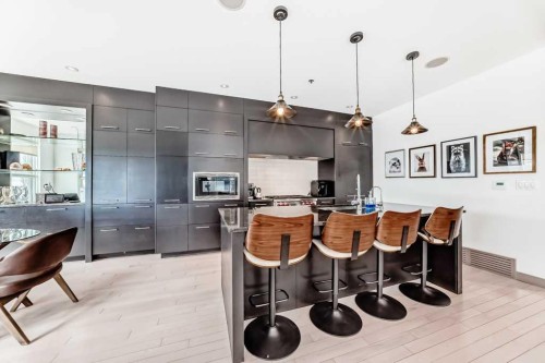 701 Aspen Meadows Hill Sw, Calgary, AB - Indoor