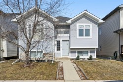 136 Luxstone Place SWAirdrie, AB T4B 3C2